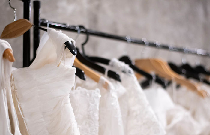 Jak sprzedać suknię ślubną?