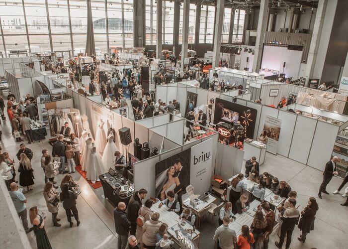 Dlaczego warto wystawiać się na targach ślubnych?