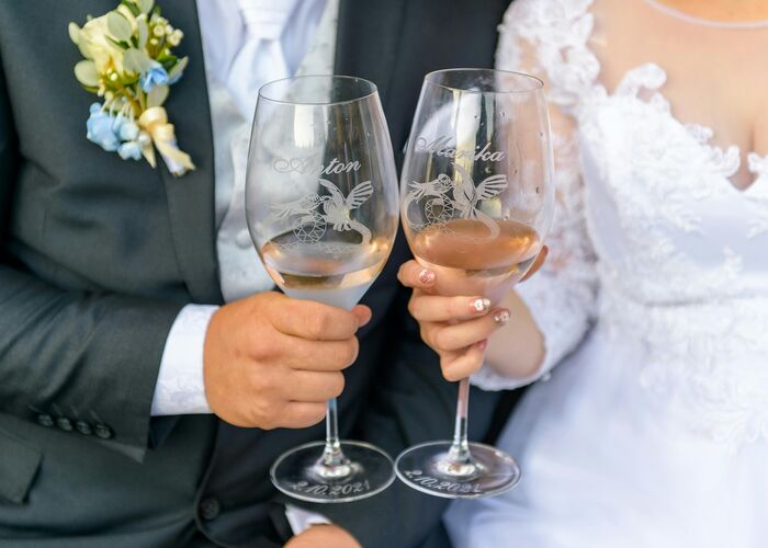 „Na zdrowie!” czyli toasty weselne