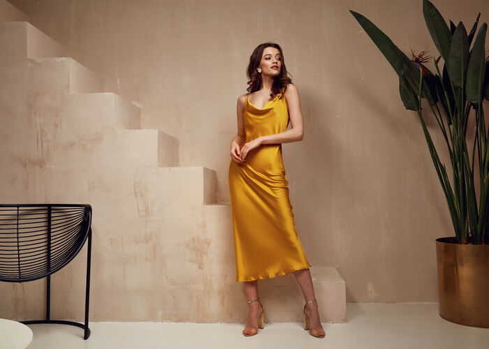 Polska sukienka na wesele. Na jakich modelach oprzeć swój wybór?